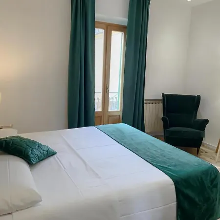 Aparthotel La Coroncina 2*